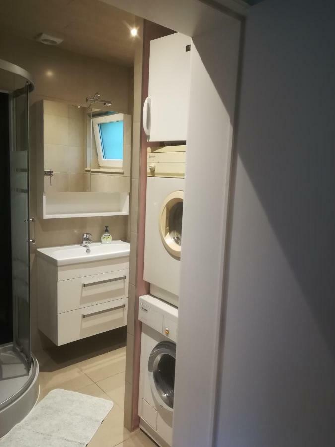 Rainbow Lodge Ursel Екстериор снимка